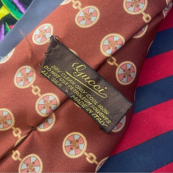 Lot of 50 Vintage NeckTies Gucci, Givenchy, Ernst, Haulinetrigere - Picture 1 of 15